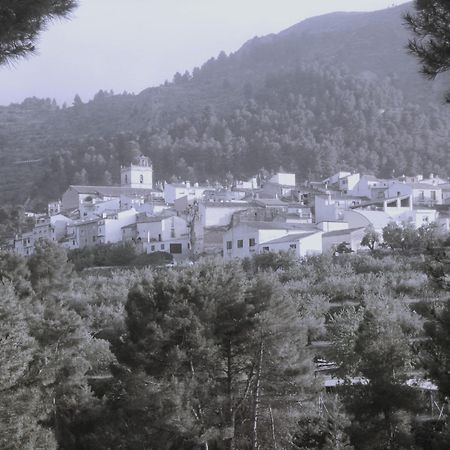 Alojamiento Rural El Metge Penaguila Exterior photo